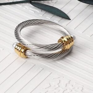 NEW Retro Twisted Cable Ring